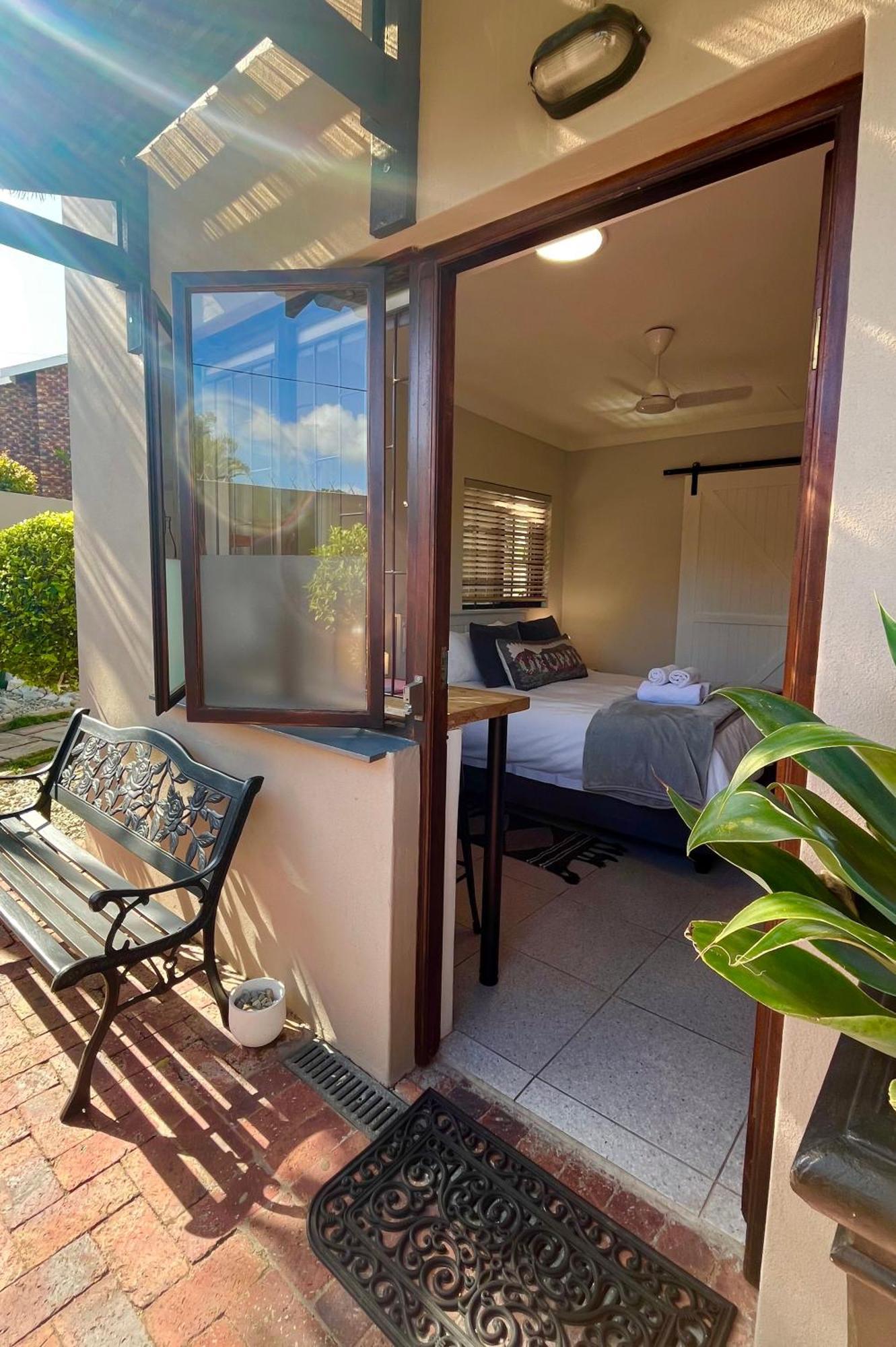 Dolphin Circle Bed And Breakfast Plettenberg Bay Ngoại thất bức ảnh